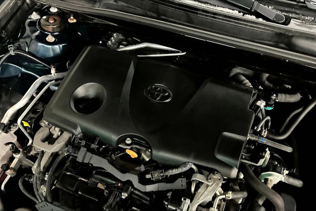 Used 2019 Toyota Camry LE image 30