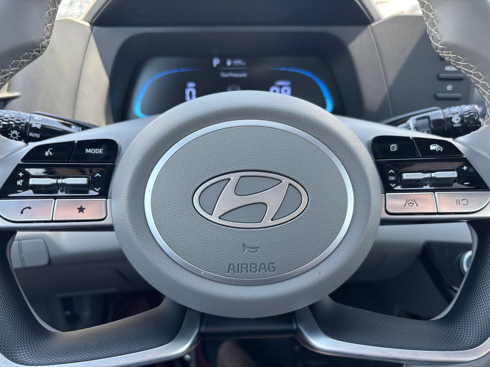 Used 2026 Hyundai Elantra Sport FWD image 27