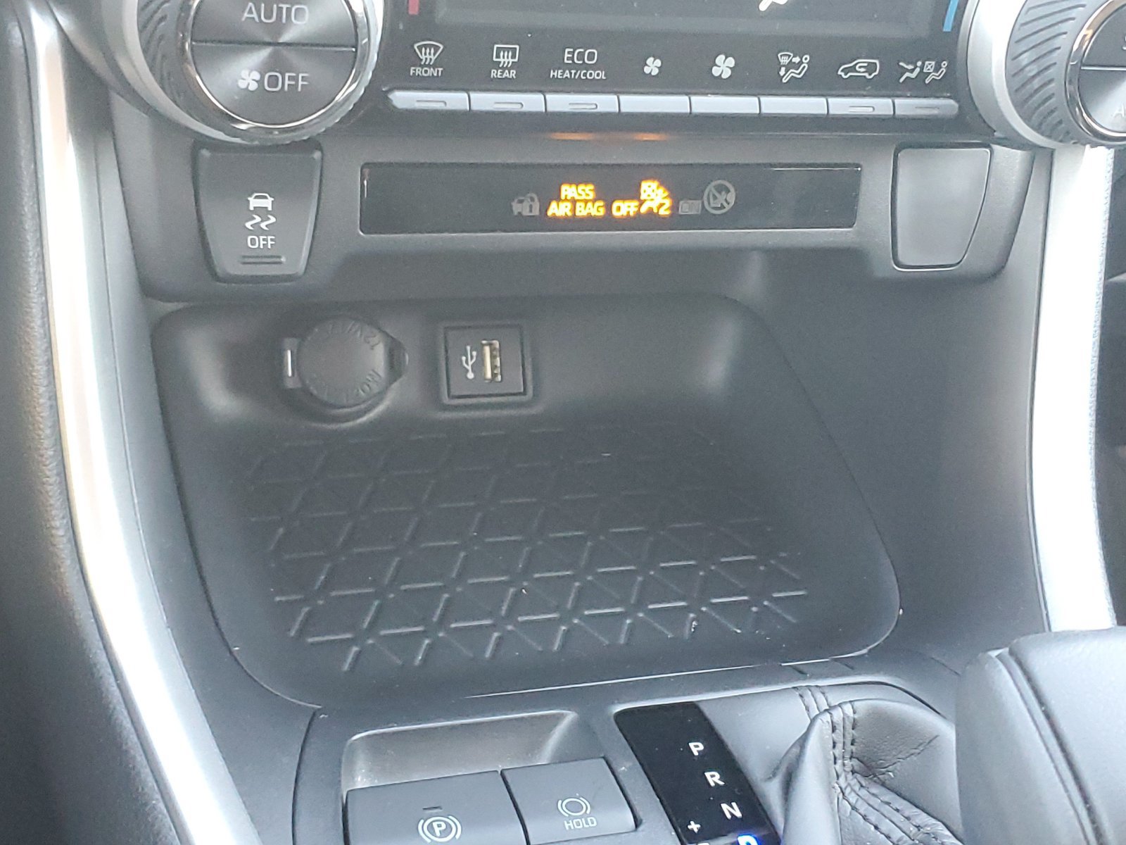 Certified 2025 Toyota RAV4 LE AWD/4WD image 29