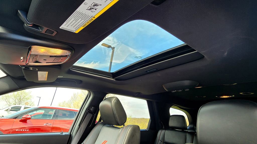 Used 2025 Dodge Durango R/T image 65