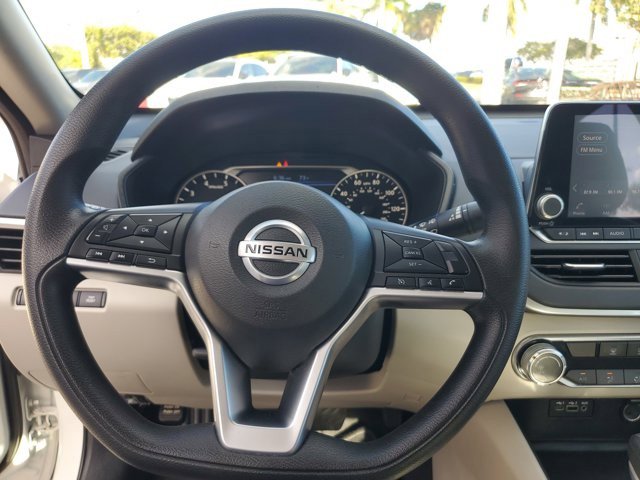 Used 2022 Nissan Altima 2.5 SV image 29