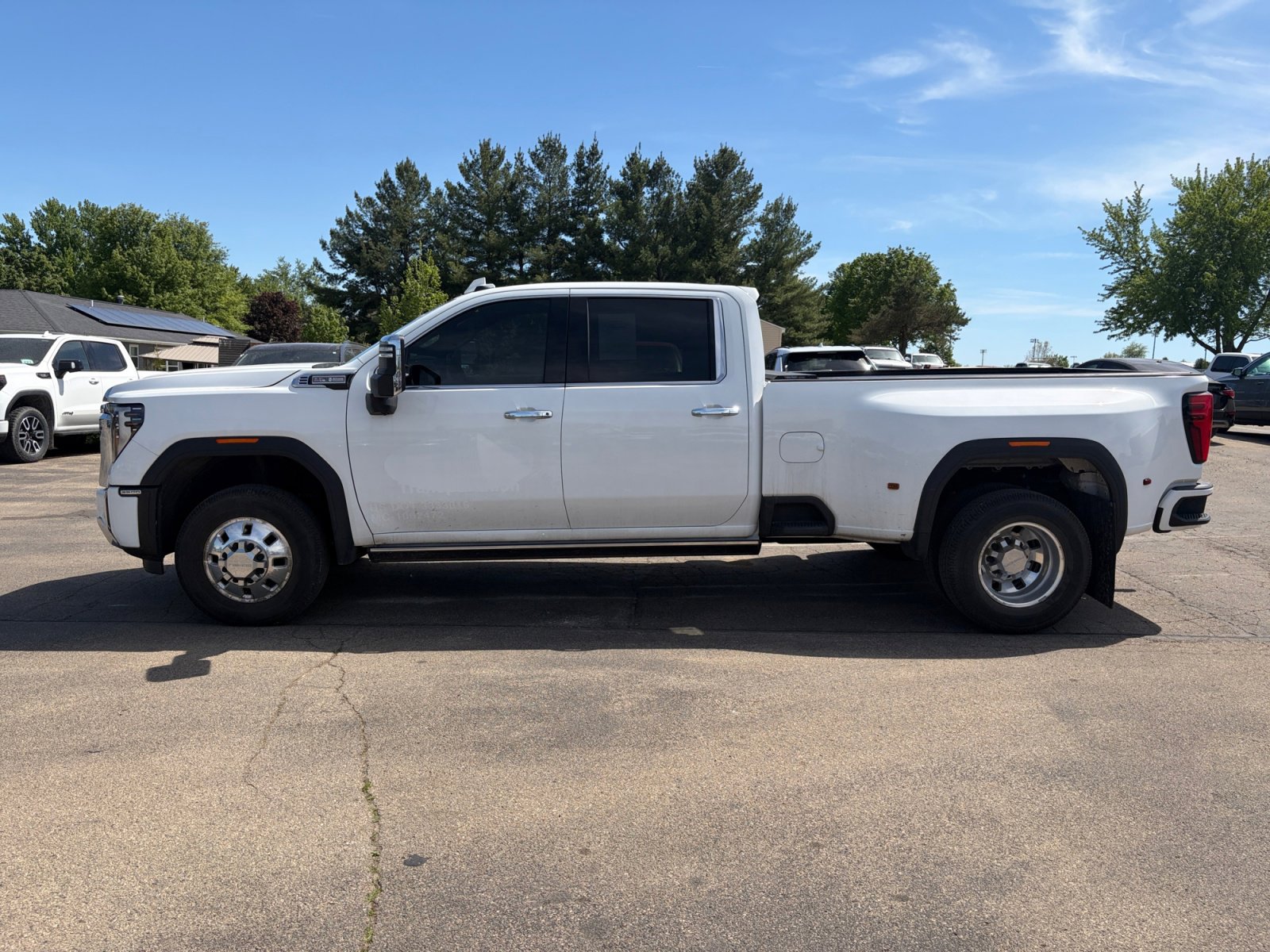 Used 2024 GMC Sierra 3500 Denali w/ Denali Reserve Package AWD/4WD image 20