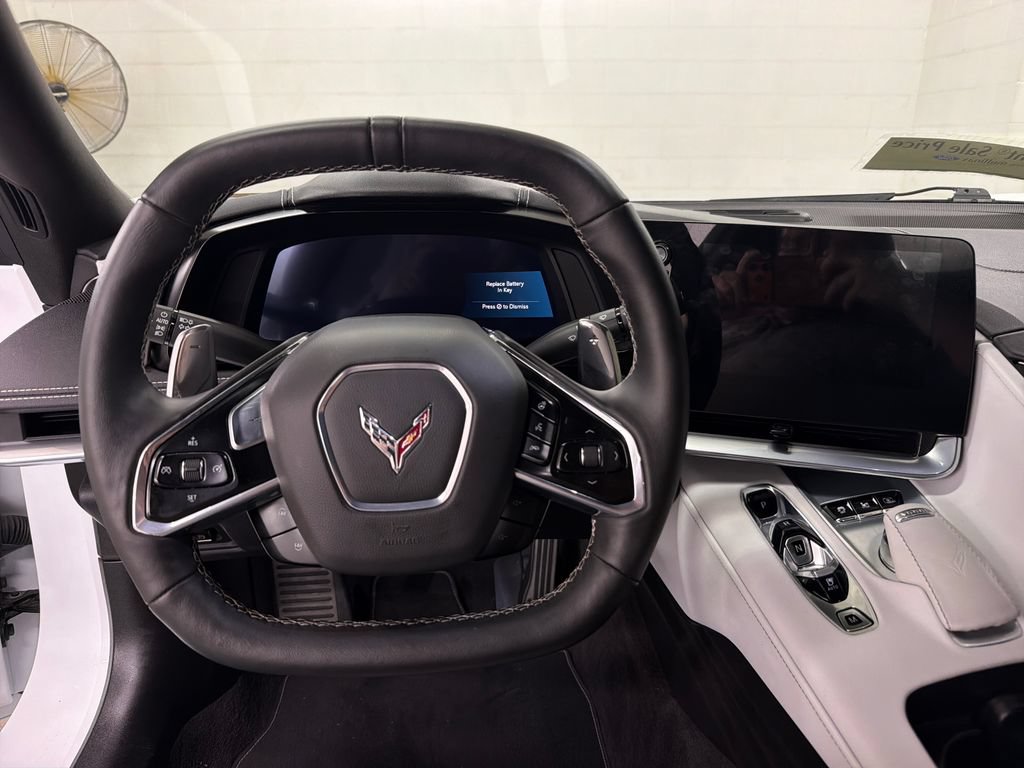 Used 2023 Chevrolet Corvette Stingray Preferred Conv w/ Z51 Performance Package RWD image 8