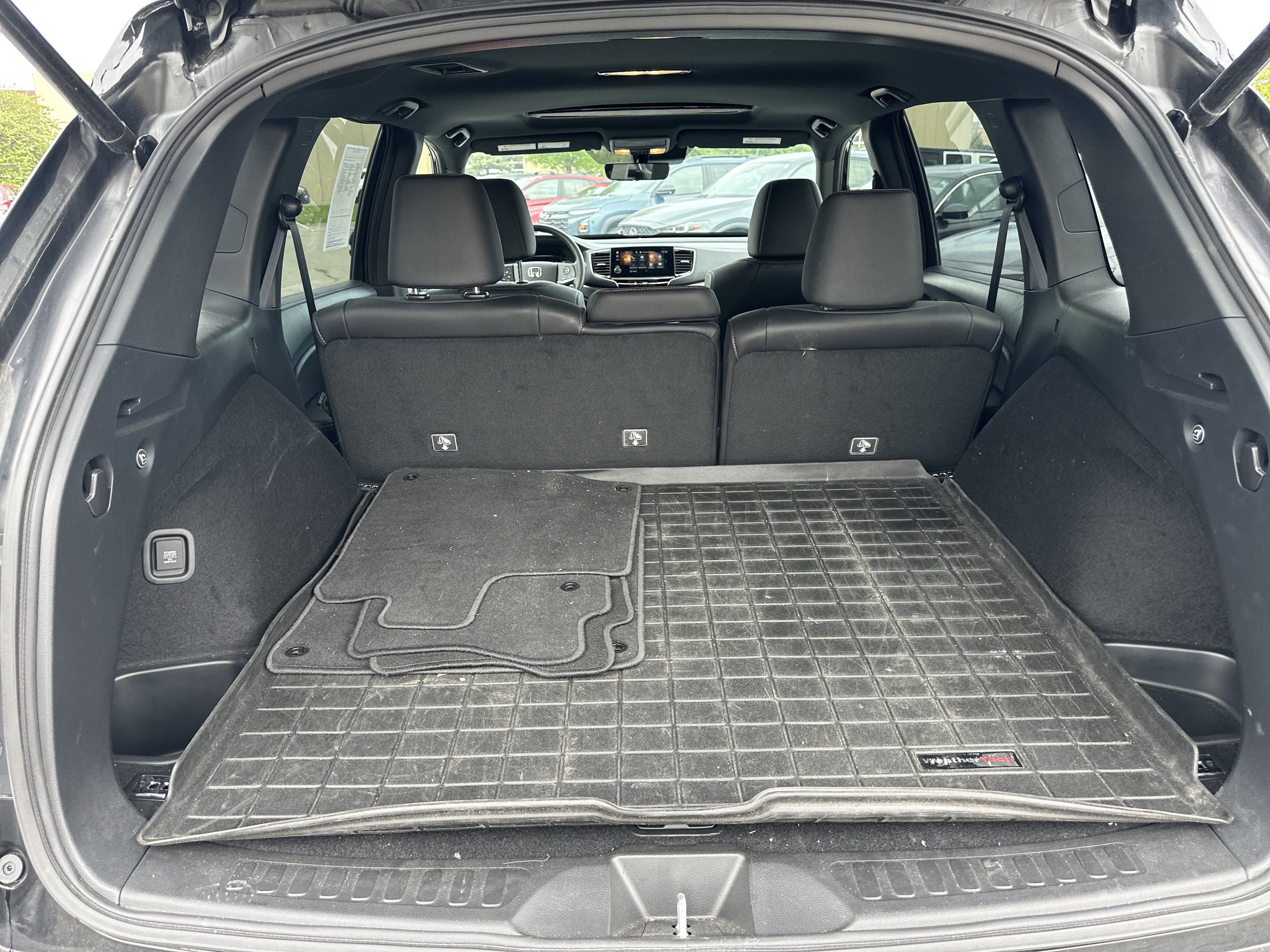 Used 2025 Honda Passport EX-L image 12