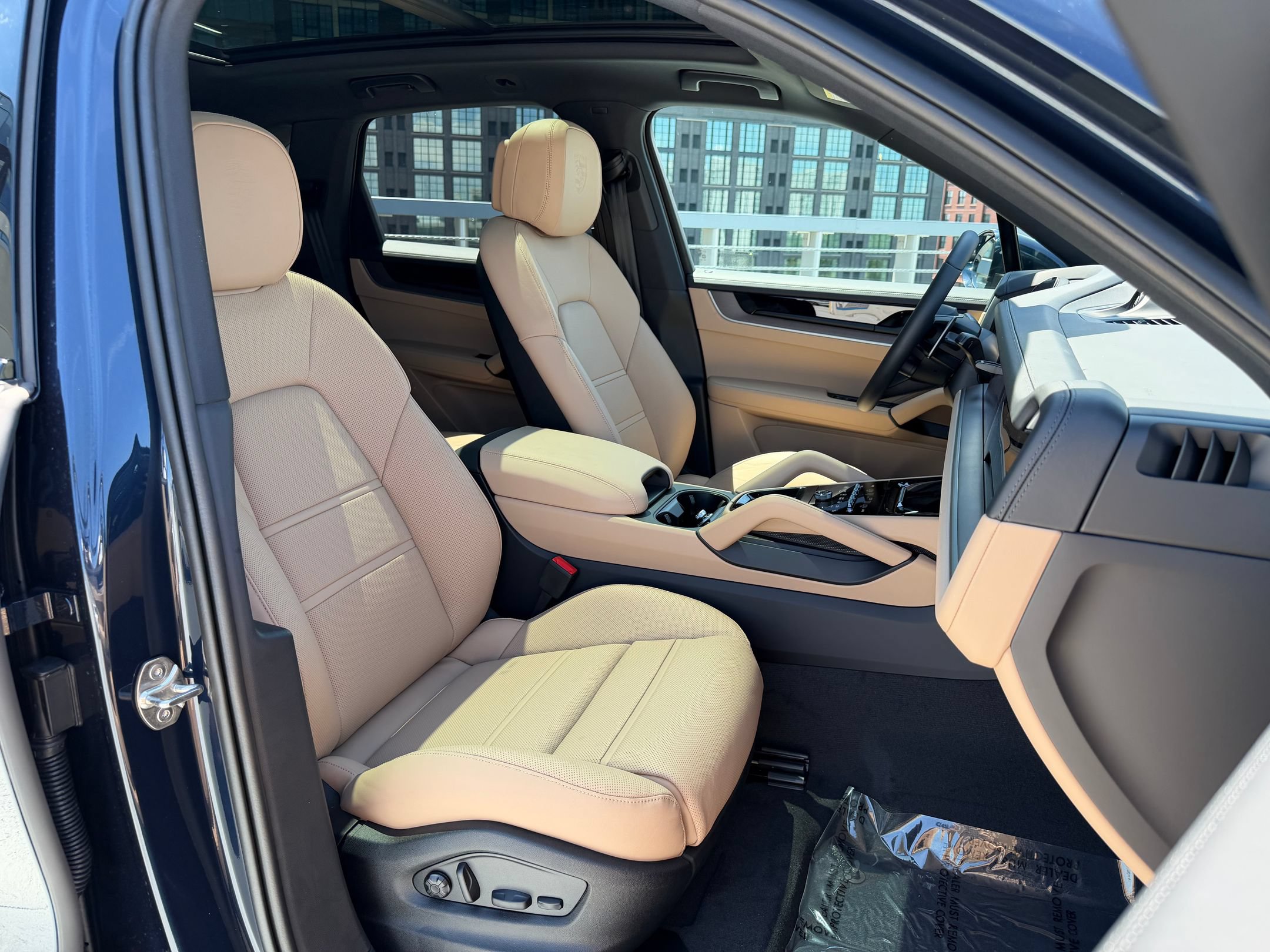 New 2026 Porsche Cayenne E-Hybrid AWD/4WD image 23