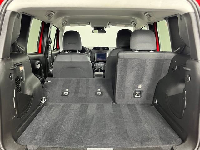 Used 2023 Jeep Renegade Latitude AWD/4WD image 27