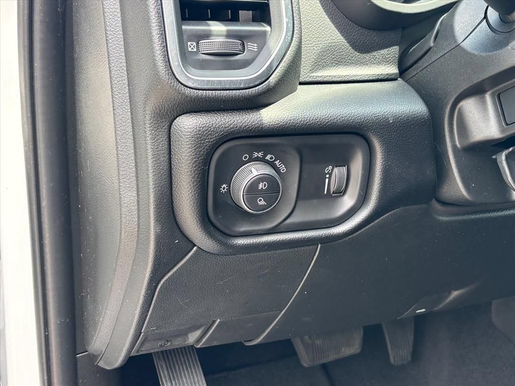 Used 2026 RAM 2500 Big Horn AWD/4WD image 7