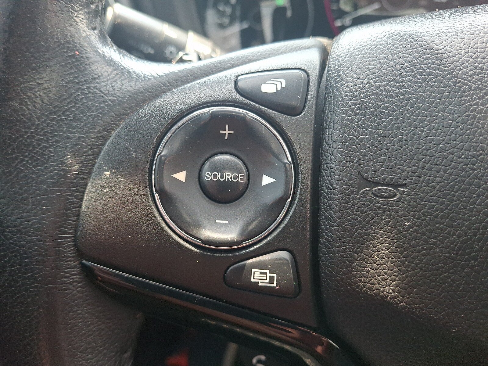 Used 2017 Honda HR-V EX-L image 21