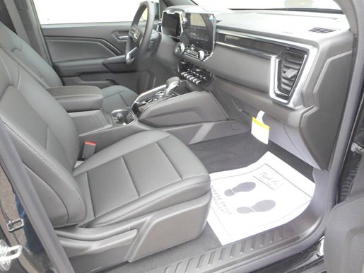 New 2025 GMC Canyon Elevation w/ Convenience Package image 9