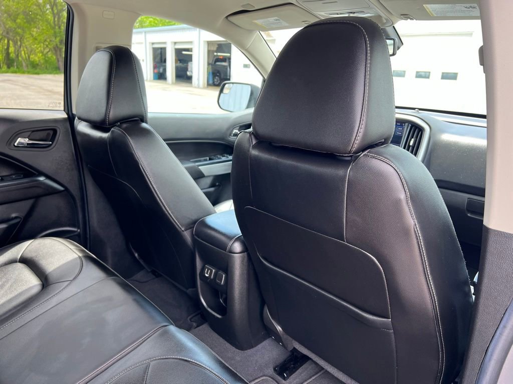 Used 2022 Chevrolet Colorado LT w/ Luxury Package RWD image 12