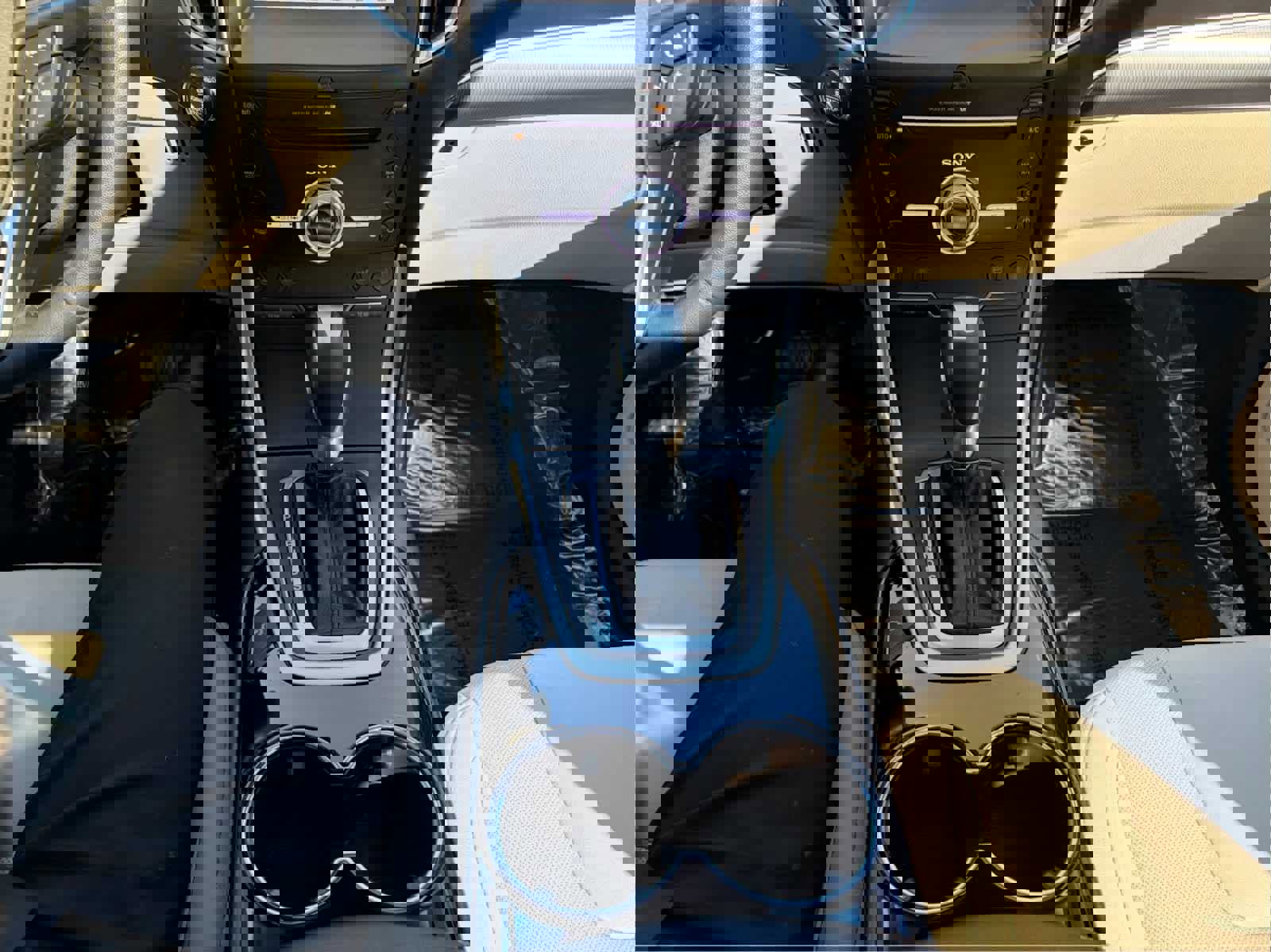 Used 2018 Ford Edge Titanium w/ Equipment Group 301A image 19