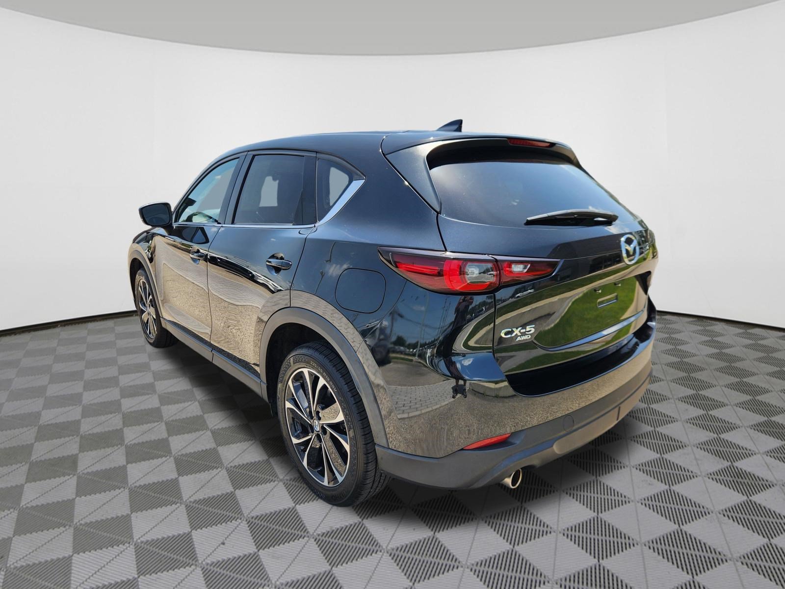 Certified 2023 MAZDA CX-5 AWD 2.5 S w/ Premium Plus Pkg image 3
