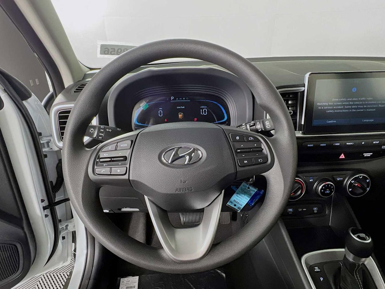 New 2026 Hyundai Venue SE FWD image 8