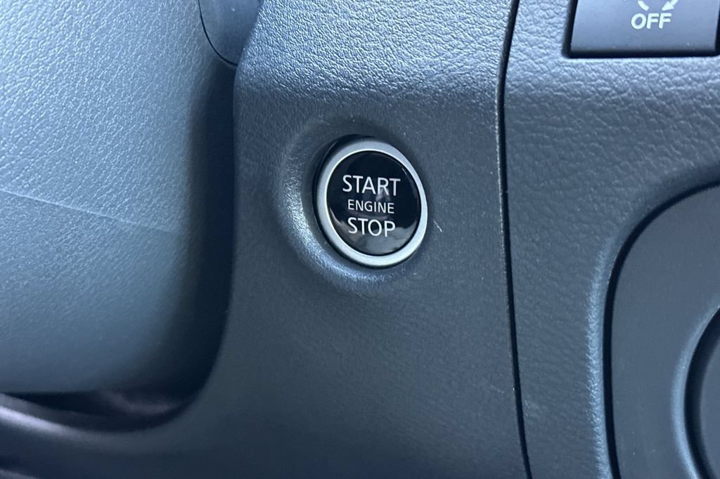 Used 2025 Nissan Frontier S RWD image 18