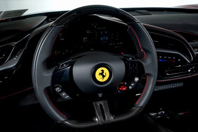 Used 2024 Ferrari SF90 Spider image 29