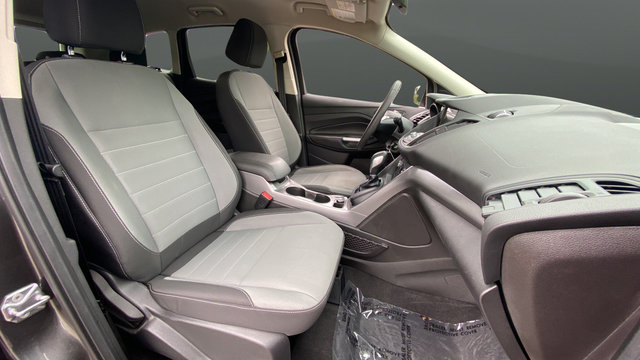 Used 2016 Ford Escape SE w/ Equipment Group 201A AWD/4WD image 25