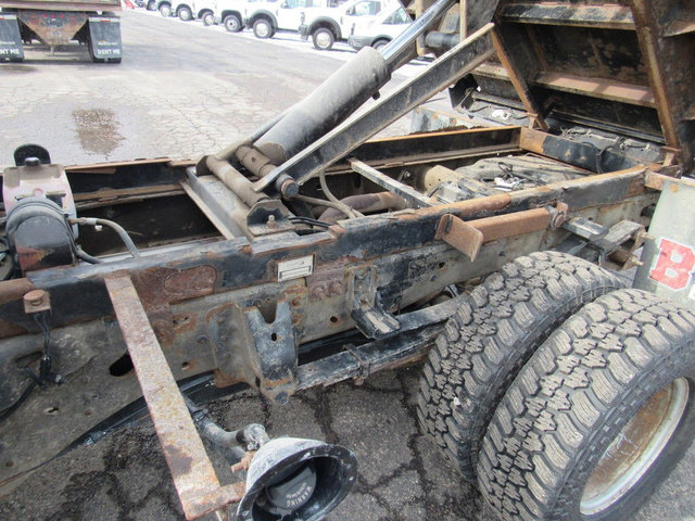 Used 2015 GMC Sierra 3500 2WD Regular Cab image 34