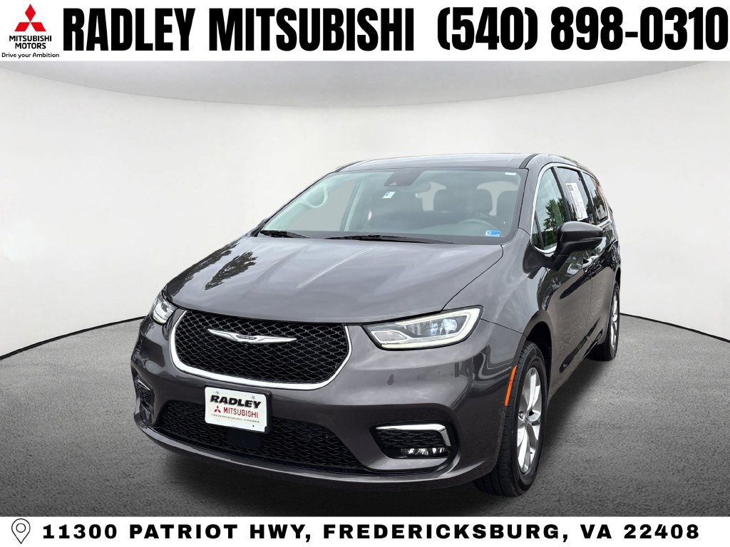 Used 2023 Chrysler Pacifica Touring-L