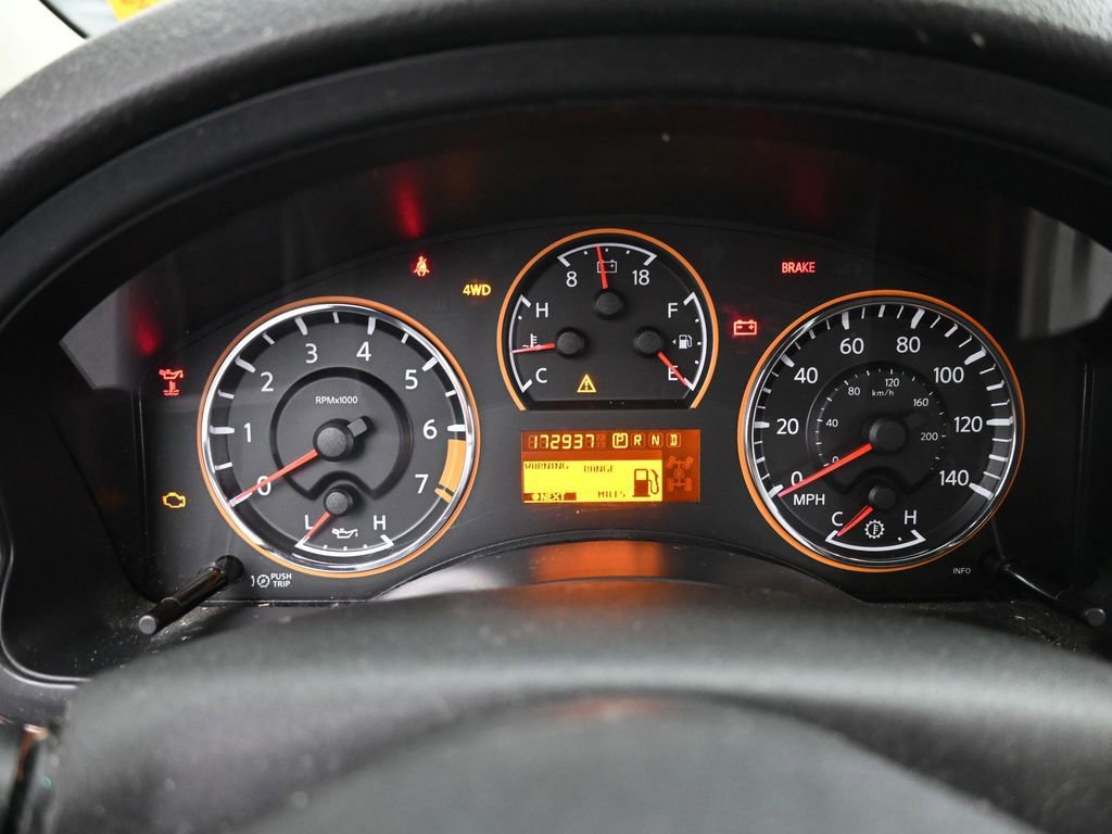 Used 2012 Nissan Armada Platinum image 37