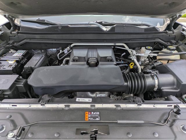 Used 2025 GMC Canyon AT4 w/ Nightfall Edition AWD/4WD image 13