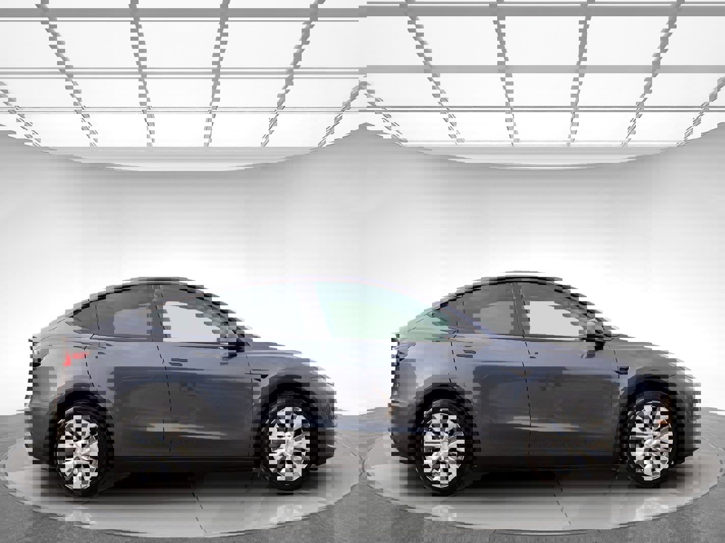 Used 2023 Tesla Model Y Long Range image 4