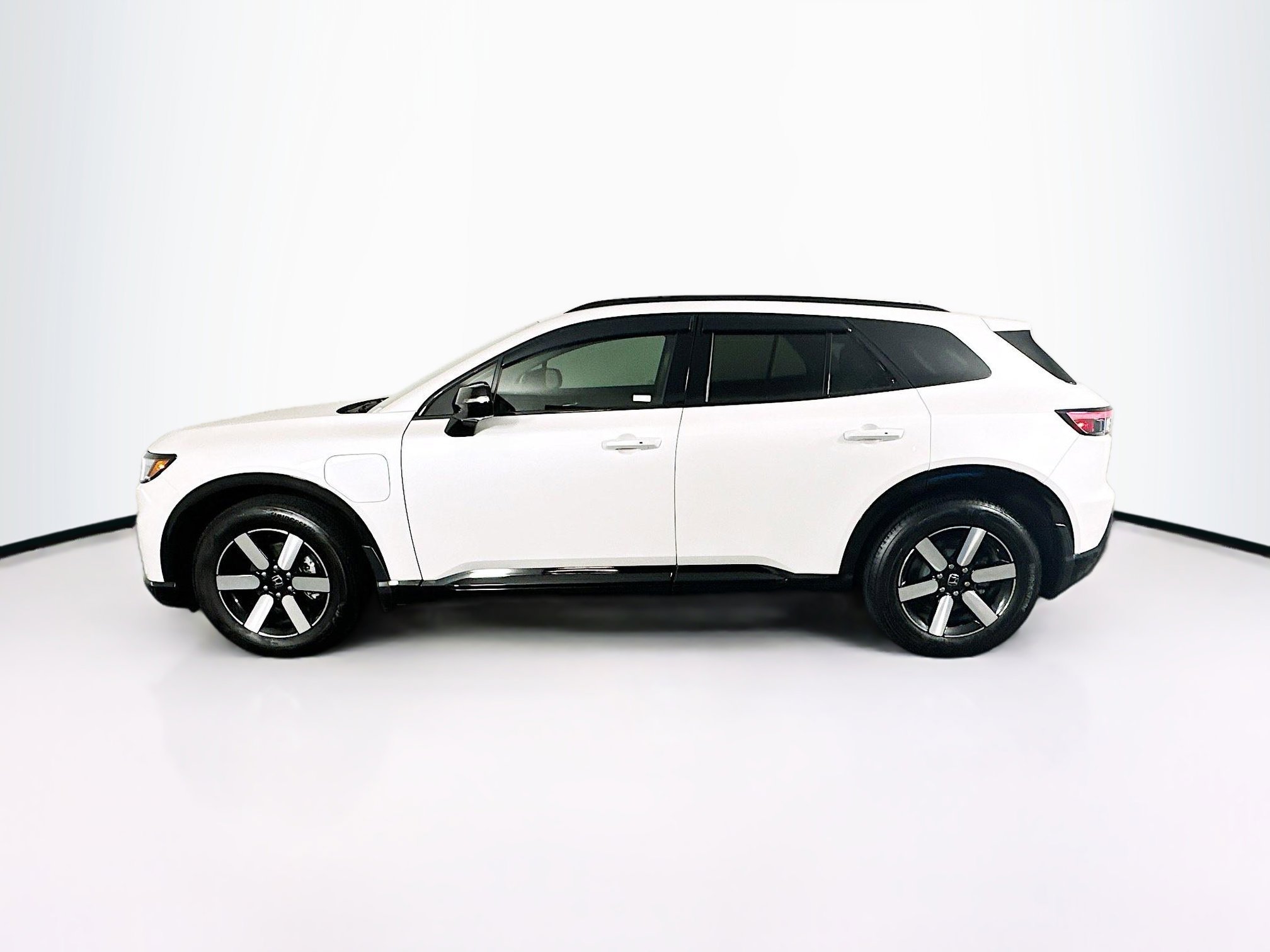 Used 2025 Honda Prologue Touring image 4