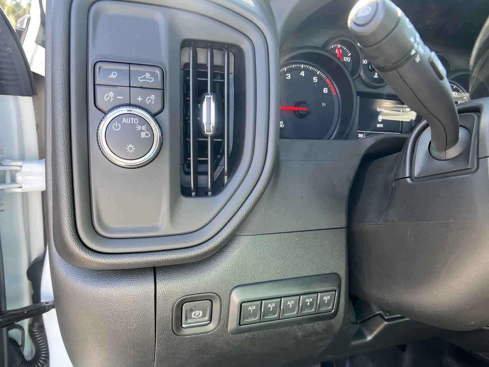 New 2025 GMC Sierra 3500 Pro w/ Convenience Package RWD image 25