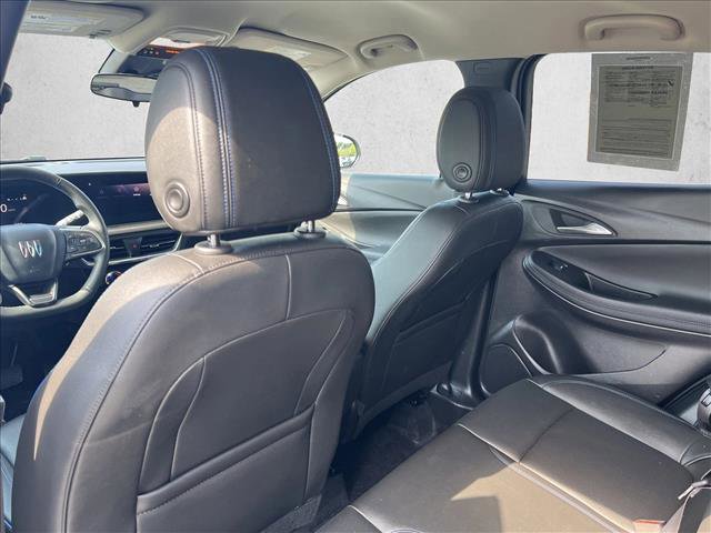 Used 2025 Buick Encore GX Sport Touring image 17