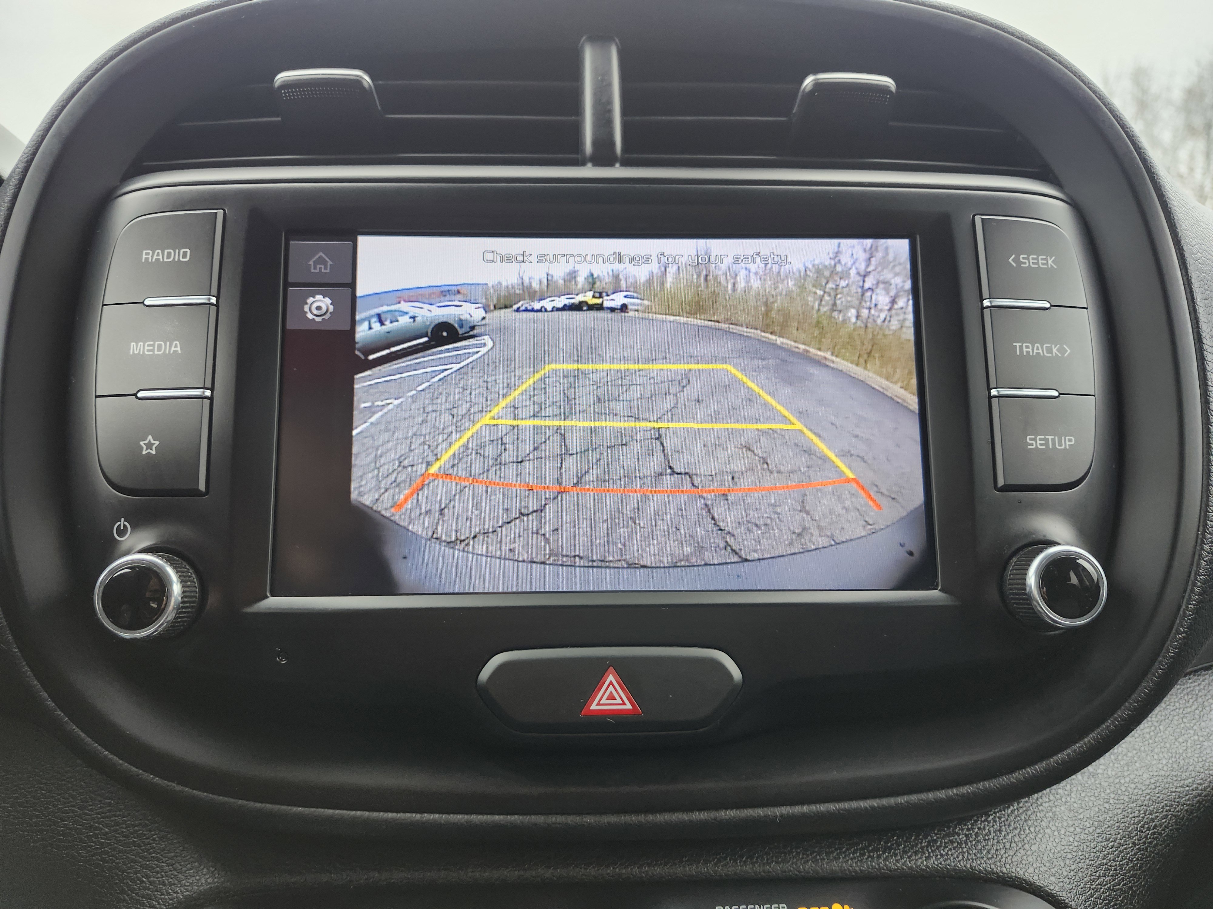 Used 2022 Kia Soul LX w/ Technology Package image 2