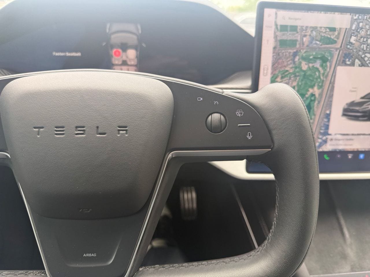 Used 2022 Tesla Model S Plaid AWD/4WD image 17