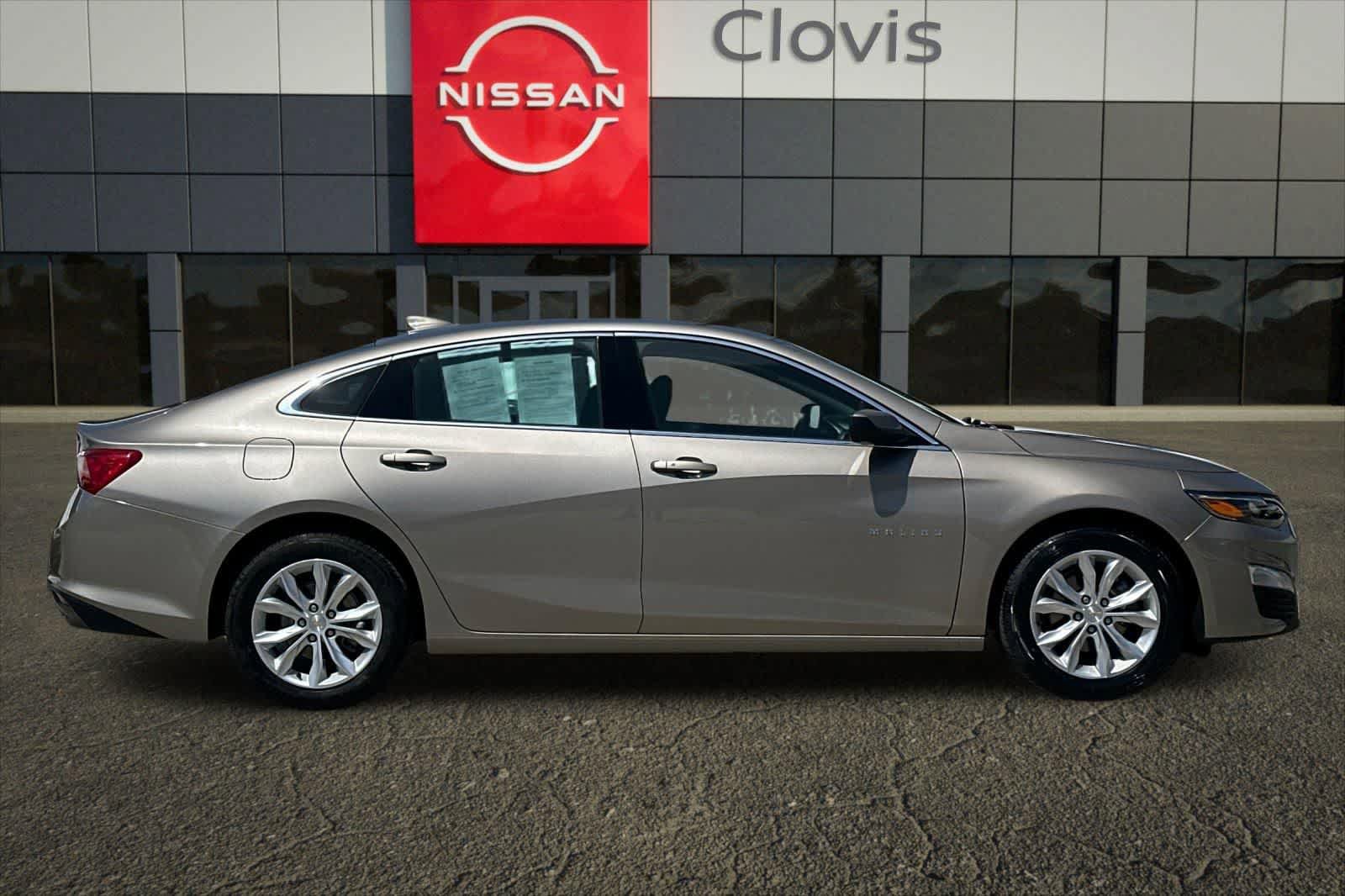 Used 2024 Chevrolet Malibu LT FWD image 9