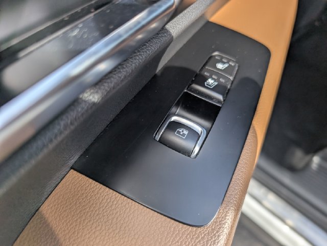 Used 2020 Kia Telluride SX w/ SX Prestige Package AWD/4WD image 15