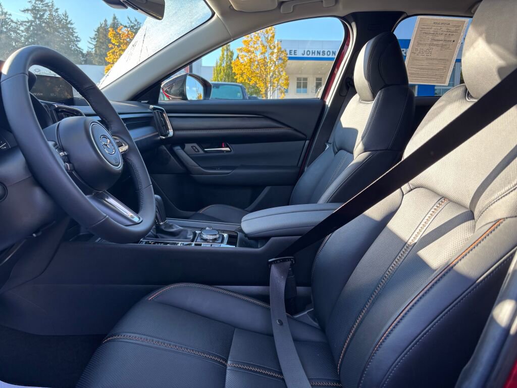 Certified 2025 MAZDA CX-50 AWD 2.5 S w/ Cargo Package image 14