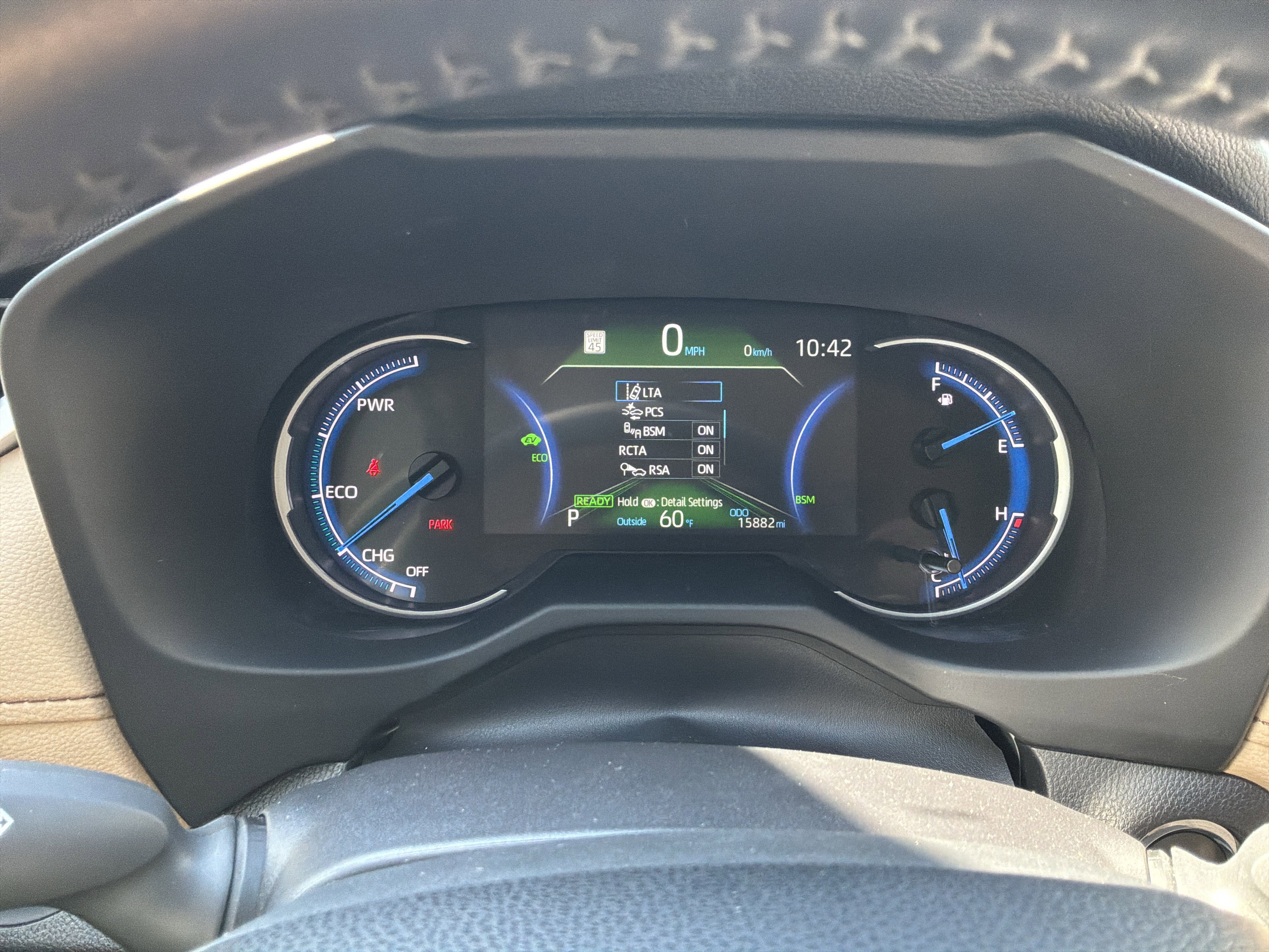 Used 2025 Toyota RAV4 XLE Premium AWD/4WD image 21