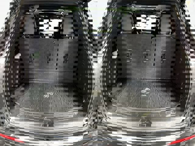 Certified 2024 Buick Enclave Avenir w/ Avenir Technology Package image 27