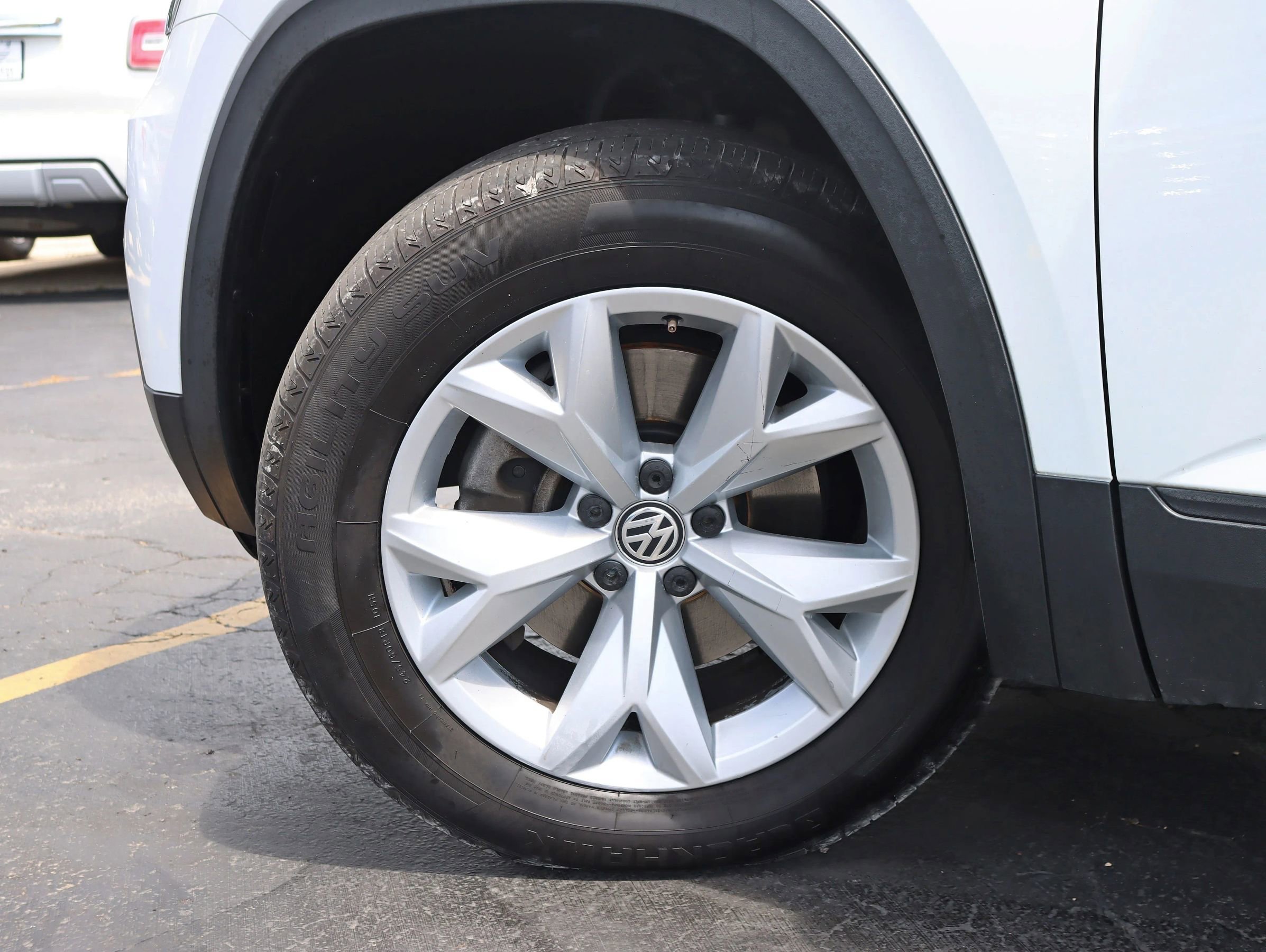 Used 2018 Volkswagen Atlas SE image 15
