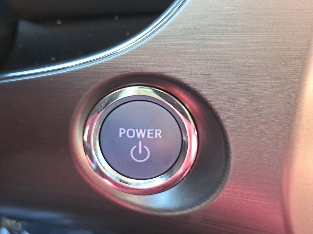 Certified 2021 Toyota Prius XLE image 27