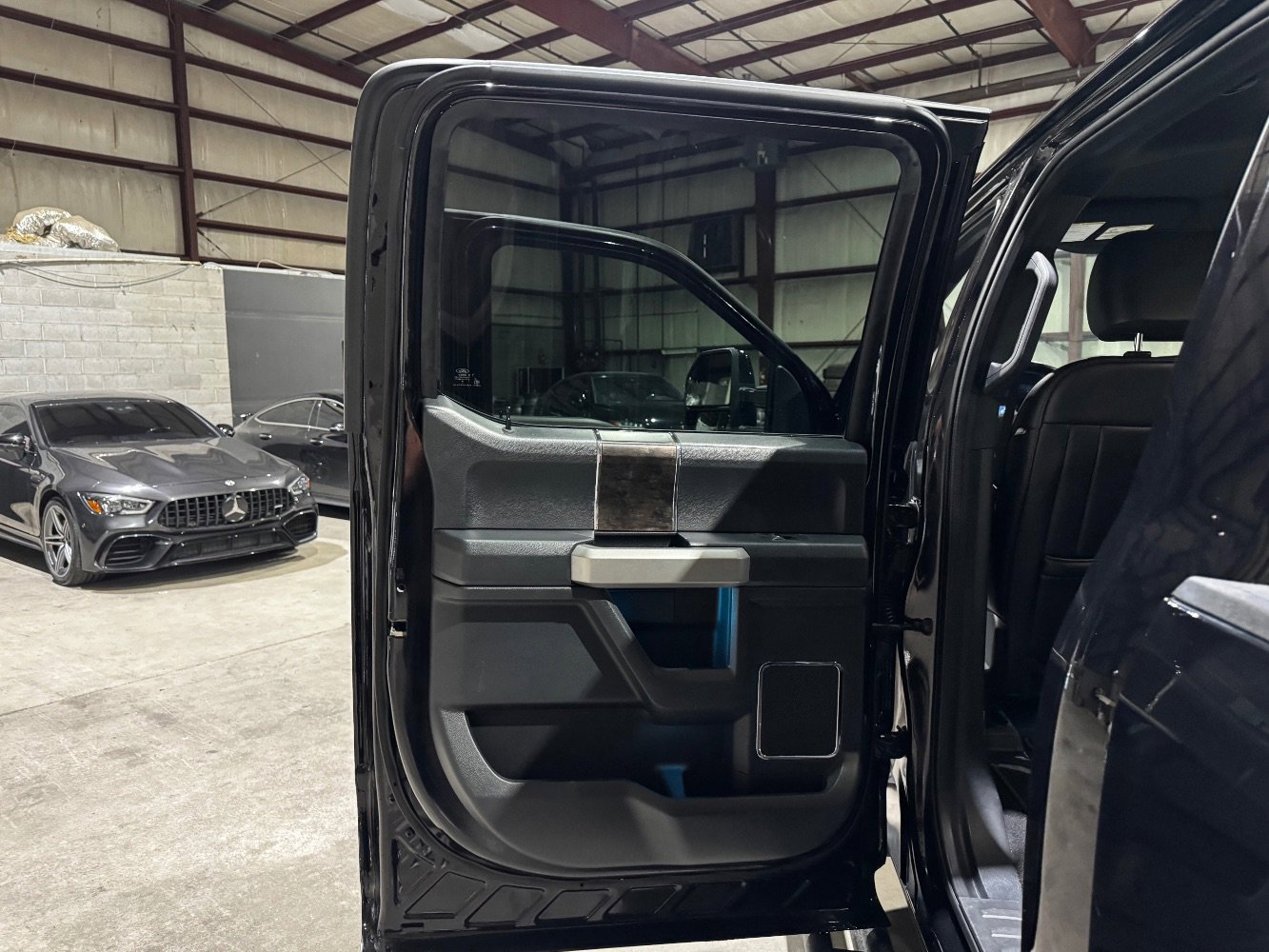 Used 2022 Ford F250 Lariat w/ Lariat Ultimate Package image 15