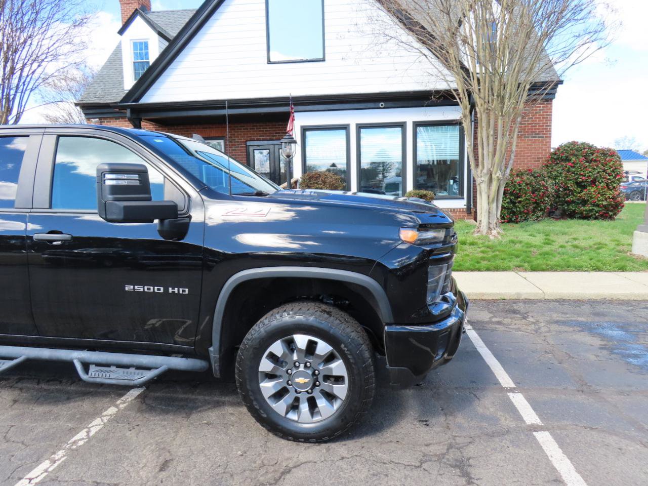 Used 2024 Chevrolet Silverado 2500 Custom w/ Z71 Off-Road Package AWD/4WD image 12
