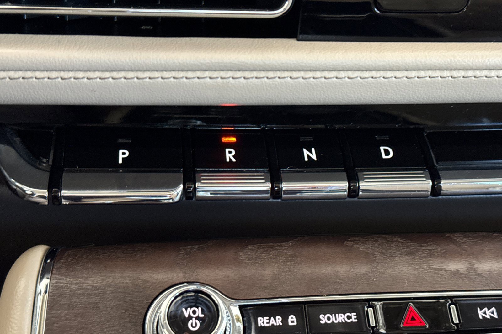 Used 2022 Lincoln Aviator Reserve w/ Equipment Group 201A image 23