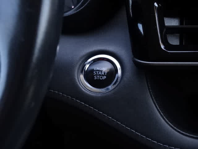 Used 2023 Toyota Highlander XLE FWD image 30