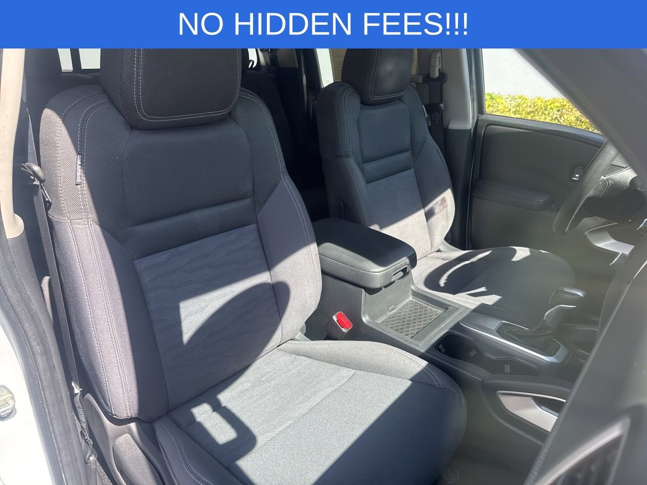 Used 2022 Nissan Frontier SV w/ Technology Package image 13