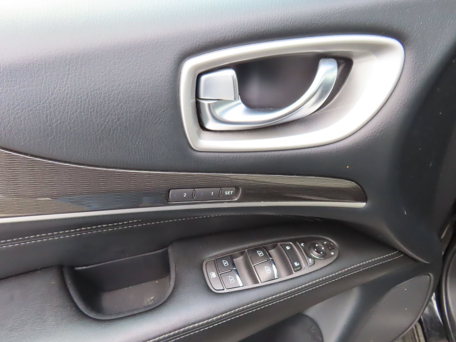 Used 2020 INFINITI QX60 Signature Edition AWD/4WD image 13