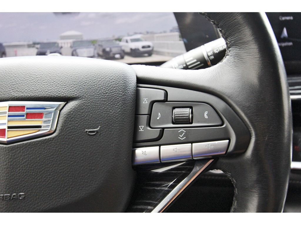 Used 2023 Cadillac Escalade ESV Sport AWD/4WD image 17