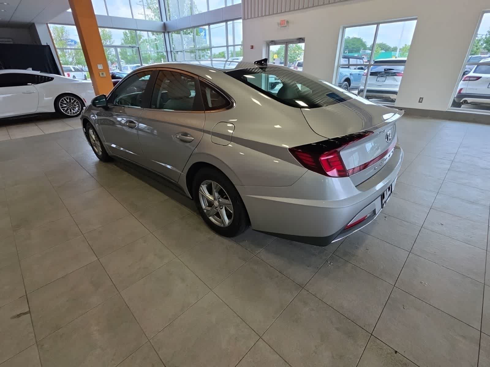 Used 2022 Hyundai Sonata SE FWD image 12