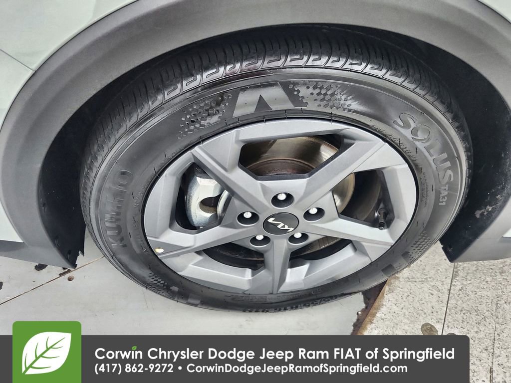 Used 2025 Kia K4 FWD image 31
