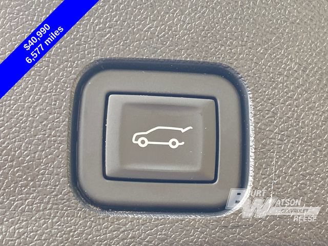Used 2025 Chevrolet Traverse LT w/ Sun and Wheel Package AWD/4WD image 13