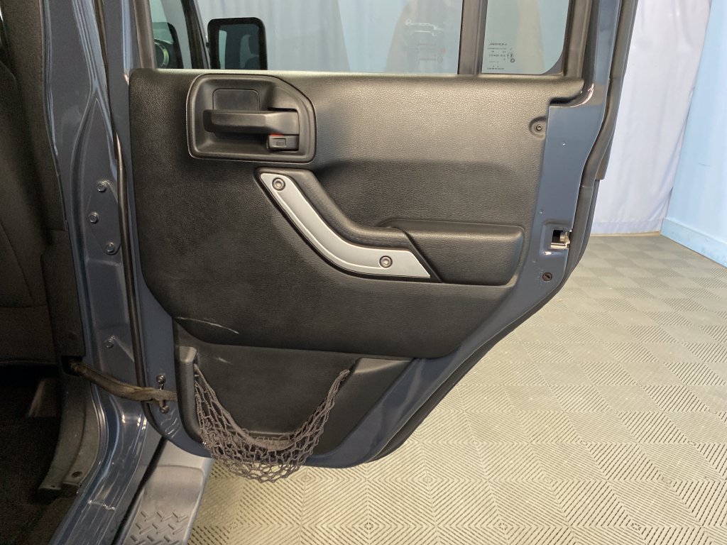 Certified 2017 Jeep Wrangler Unlimited Sahara w/ Connectivity Group AWD/4WD image 36