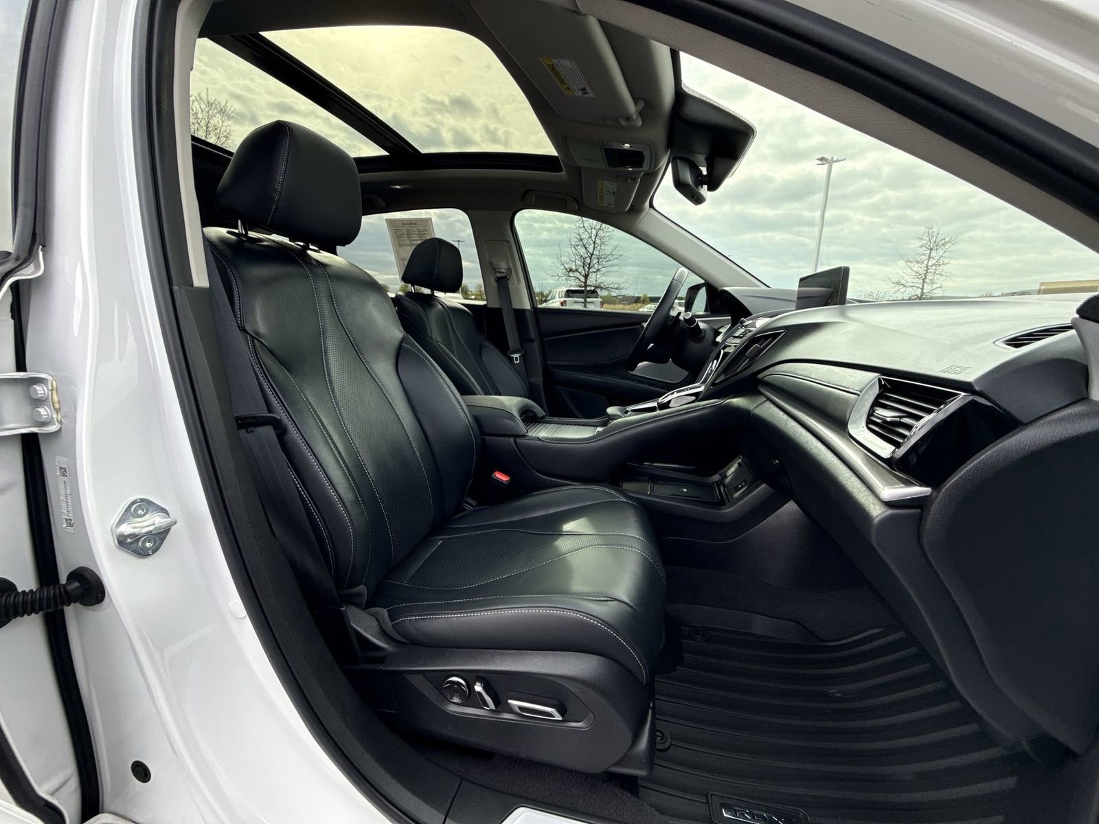 Used 2024 Acura RDX SH-AWD w/ Technology Package image 25