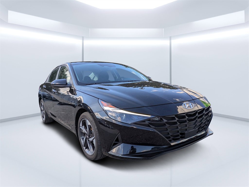 Used 2023 Hyundai Elantra SEL w/ Convenience Package